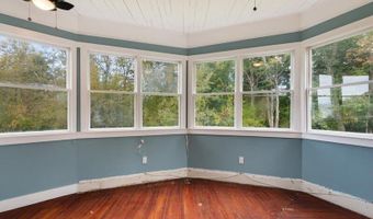 192 Northport Ave, Belfast, ME 04915