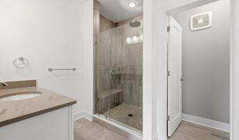 44824 TIVERTON Sq, Ashburn, VA 20147