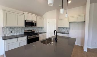 8509 NW 76th St, Oklahoma City, OK 73132