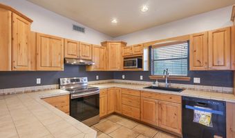 1104 W Eagle Pass, Alpine, TX 79830