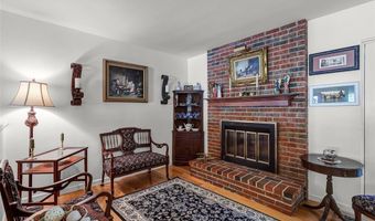 428 Melanie Meadows Ln, Ballwin, MO 63021
