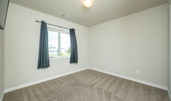 2643 20th St SW, Altoona, IA 50009
