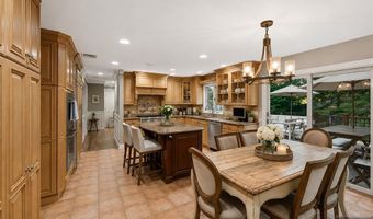 18 Monument Ln, Alpine, NJ 07620