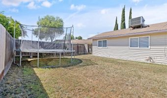 14291 Rosemary Cir, Armona, CA 93202