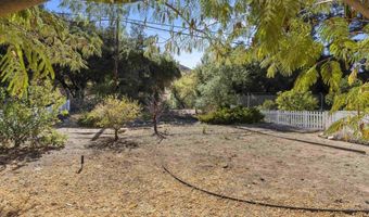 8975 Lawrence Welk 2, Escondido, CA 92026
