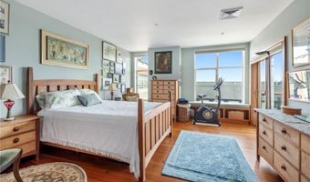 345 Thames St 407 N, Bristol, RI 02809