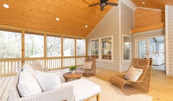 806 Moonlit Ln NW, Acworth, GA 30102