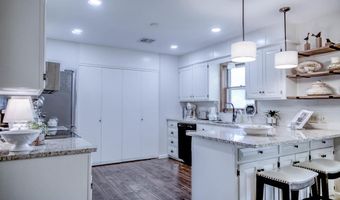 713 S Boyer Rd, Arkansas City, KS 67005