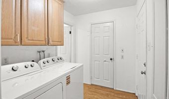 402-4 Santa Barbara St, Oceanside, CA 92058