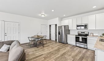 1305 12th St, Benton City, WA 99320