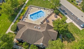 276 Sandover Dr, Aurora, OH 44202