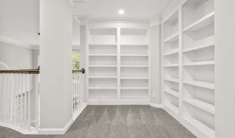 3425 Kingsland Cir, Berkeley Lake, GA 30096