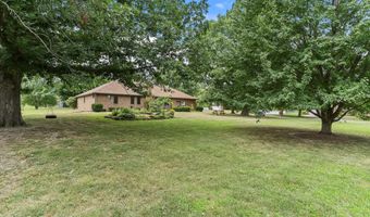 1965 W Cardinal Ln, Aurora, MO 65605