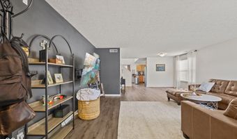 7622 Sergi Canyon Dr, Indianapolis, IN 46217