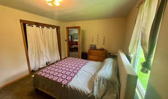 179 Cow Ln, Arnoldsburg, WV 25234