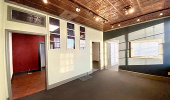 8 COMMONWEALTH Ave, Claymont, DE 19703