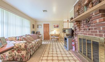 9 Cordova Dr, Absecon, NJ 08201