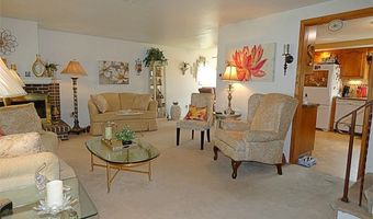 58 Dalewood Dr, Amherst, NY 14228