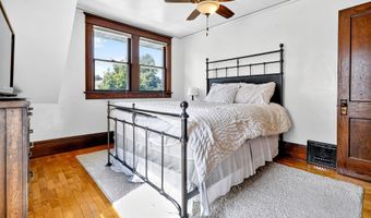 816 N SUPERIOR St, Appleton, WI 54911