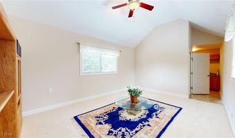 460 Berwick Cir, Aurora, OH 44202