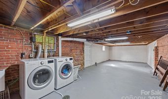 495 Fairview Rd, Asheville, NC 28803