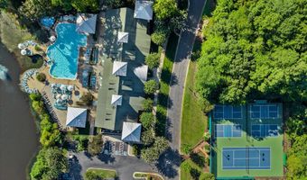 10900 HOLYSTONE Ln 202, Berlin, MD 21811