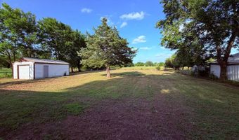 1004 N Sapulpa Rd, Beggs, OK 74421