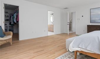 125 Fernwood Dr, East Greenwich, RI 02818