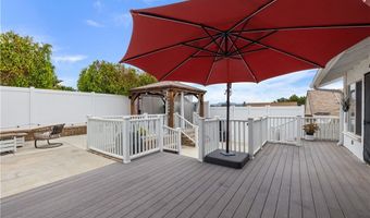 206 S Wisconsin St, Fallbrook, CA 92028