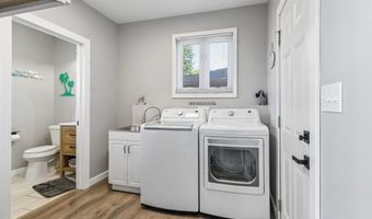 7253 Flamingo Rd, Algonac, MI 48001