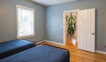 34 Shore Rd, East Providence, RI 02915