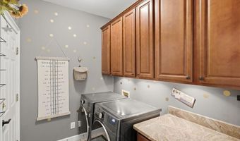 5050 Southlake Dr, Alpharetta, GA 30005