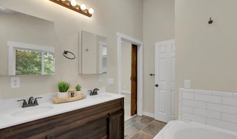30492 N STAMPEDE Rd, Athol, ID 83801