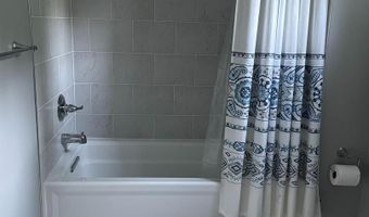 7702 TRAMMELL Rd, Annandale, VA 22003