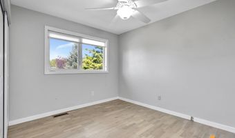 2215 Sunburst Cir, Anchorage, AK 99501