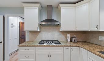 3833 Tanglewood Dr, Ashland, KY 41102