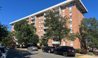 5250 VALLEY FORGE Dr 201, Alexandria, VA 22304