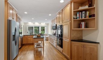 277 Main St, Bolton, MA 01740