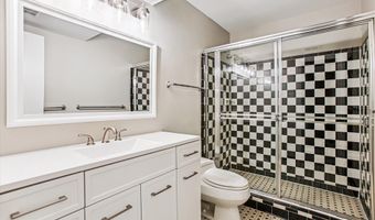 2322 S PIERCE St S, Arlington, VA 22202
