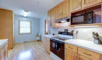 625 N 9th St, Arkansas City, KS 67005