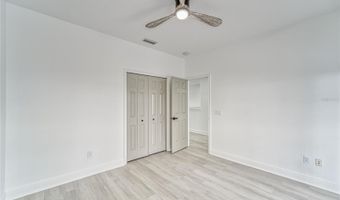 5718 SEA TURTLE Pl, Apollo Beach, FL 33572