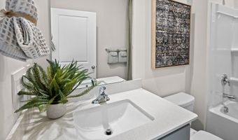 1016 Queensland Ln, Ayden, NC 28513