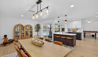 6337 COCOA Ln, Apollo Beach, FL 33572