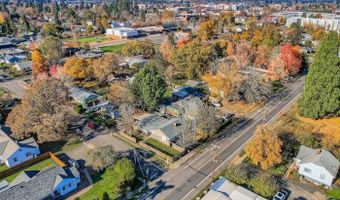 12025 SW 9TH St, Beaverton, OR 97005