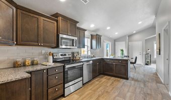 4739 Finch St SE, Albany, OR 97322