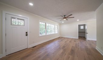 35 DOGWOOD St, West Point, GA 31833