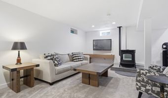 57 Berlin Rd, Bolton, MA 01740