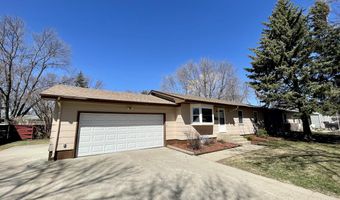 1326 Mel Ros Dr, Aberdeen, SD 57401