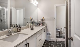 157 LOCKE St, Baltimore, MD 21230