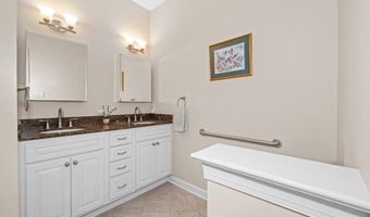 319 SHANNONBRIDGE Dr, Hockessin, DE 19707